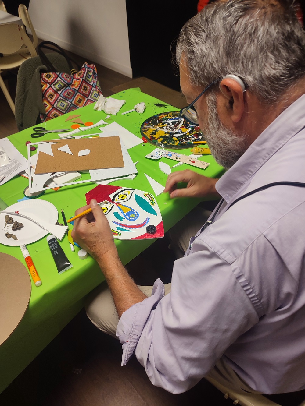 " J’ai toujours adoré l’art plastique. Ça libère ma créativité "