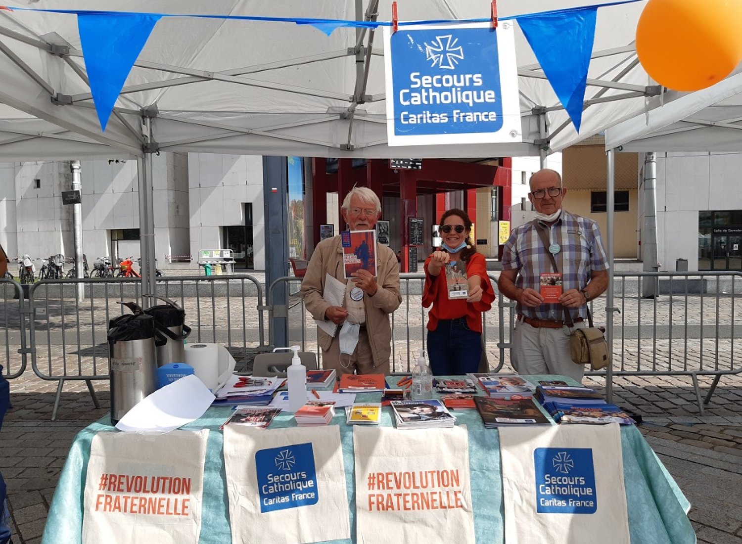 Organiser des forums des associations pour faire connaitre nos activités et recruter !de nouveaux acteurs 